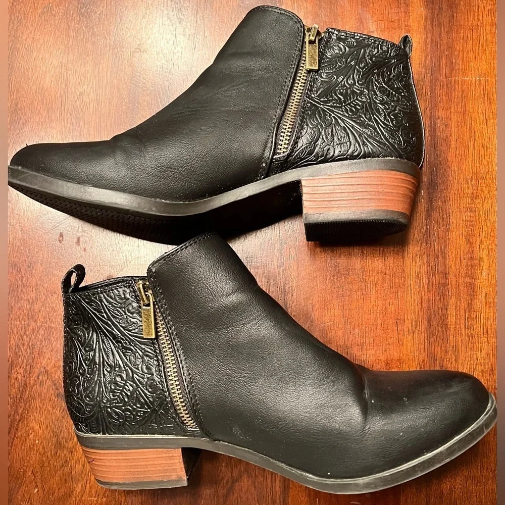 GUC Cato Black Ankle Booties - Women’s 8 1/2